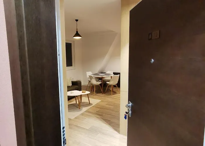 アパート Divcigora Sokic 2 *